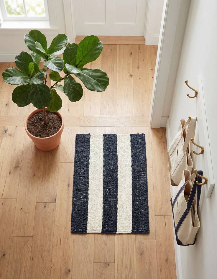 Detail image of 2' x 3' 1 Hand Woven Jill Zarin Hamptons Rug