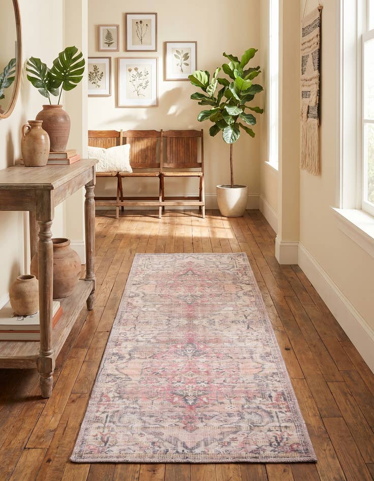 Detail image of 2' x 6' Washable Nostalgia Runner Rug