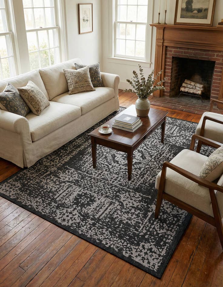 Detail image of 7' 10 x 10' Washable Traditional Indoor / Outdoor Rug