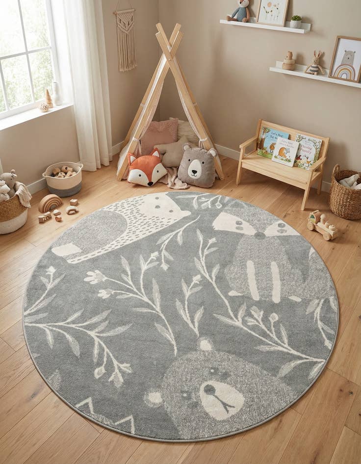 Detail image of 7' 10 x 7' 10 Animals Whimsy Kids Round Rug