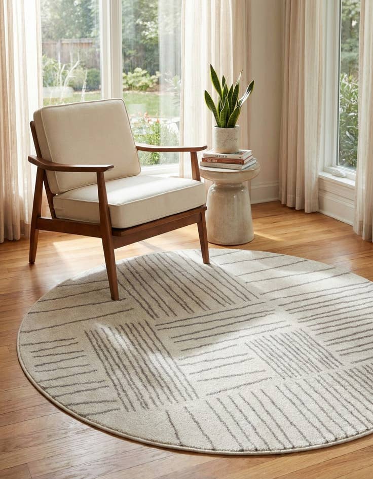 Detail image of 5' 3 x 5' 3 Hanahan Round Rug