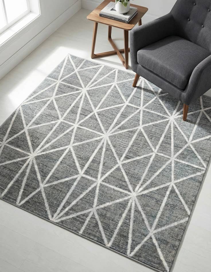 Detail image of 5' 3 x 5' 3 Lattice Trellis Square Rug
