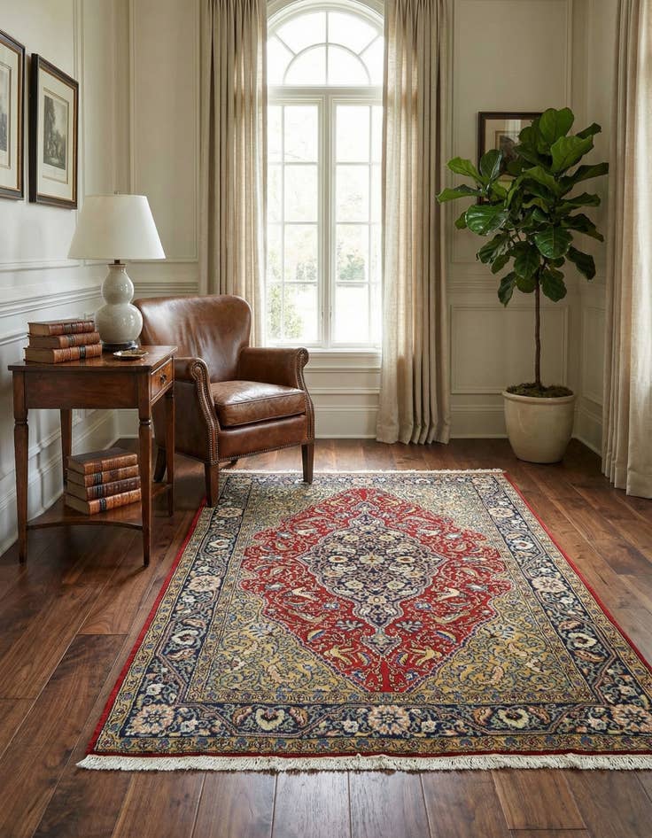 Detail image of 3' 6 x 5' Tabriz Mahi Rug