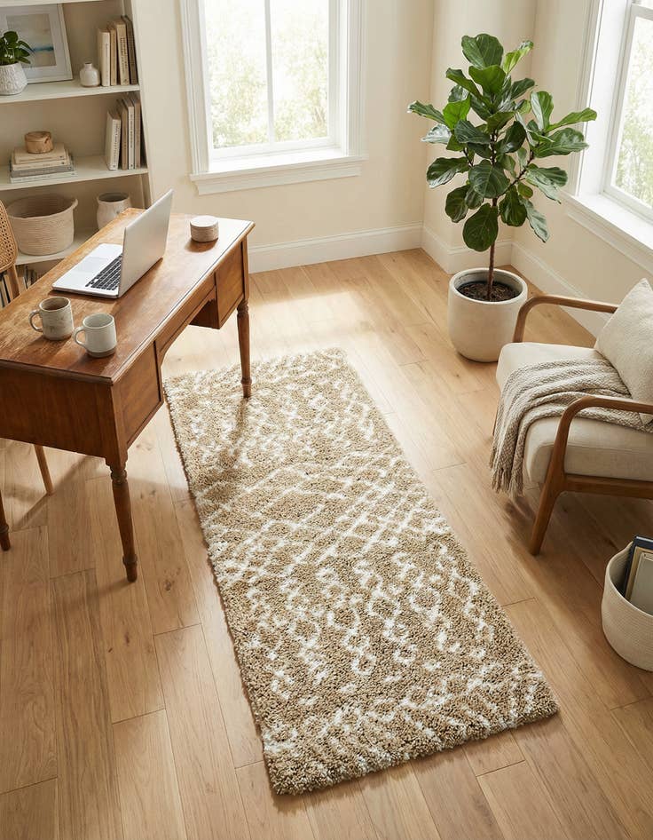 Detail image of 2' 7 x 6' Moroccan Shag Runner Rug