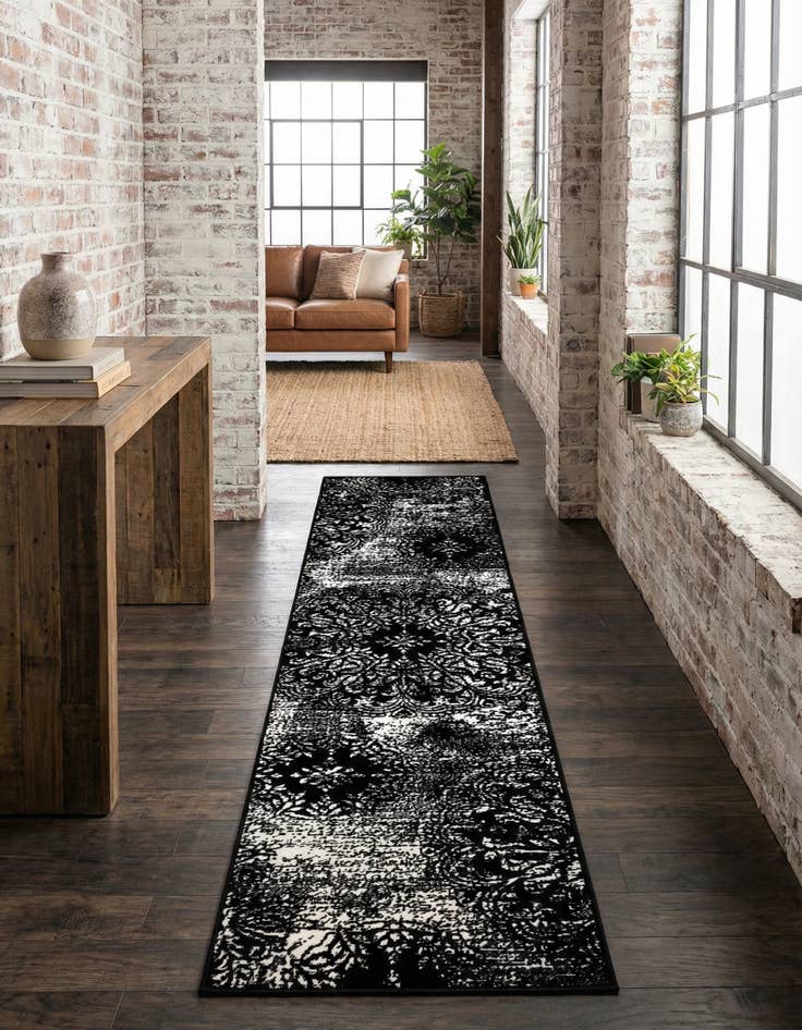 Detail image of 2' x 9' 10 Monaco Runner Rug