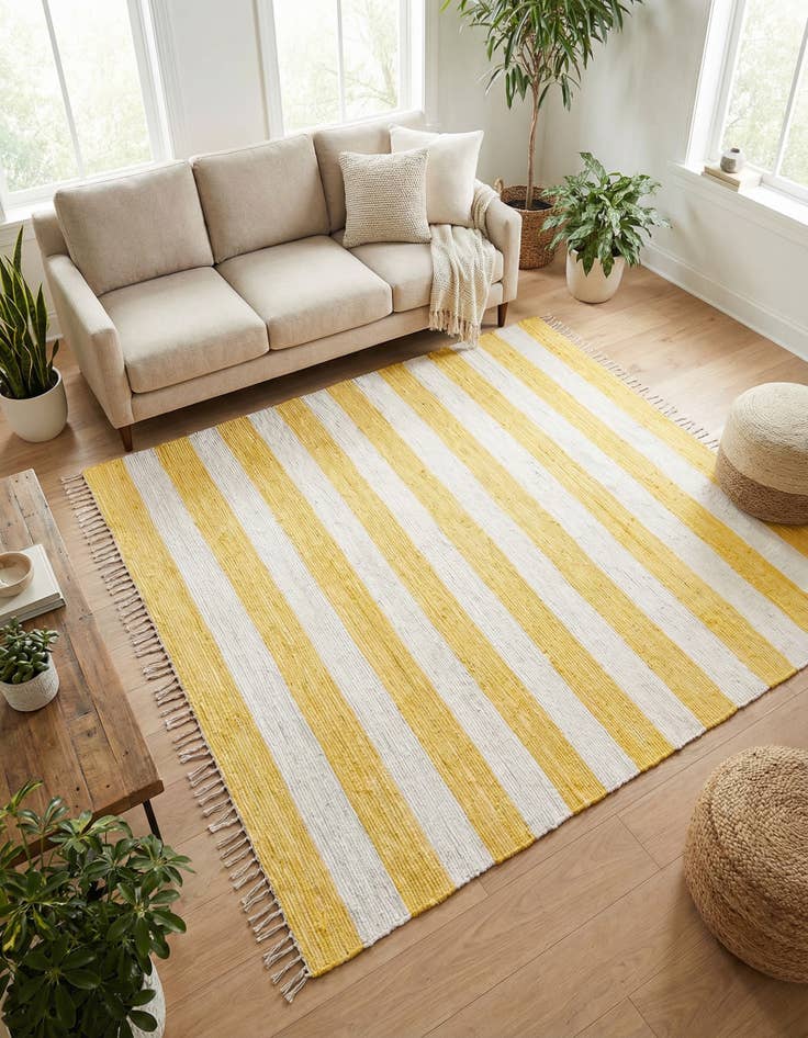 Detail image of 7' 10 x 7' 10  Hand Woven Chindi Rag Square Rug