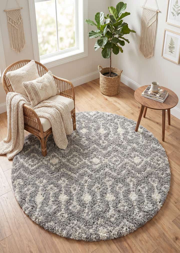 5' 3 x 5' 3 Moroccan Trellis Shag Round Rug