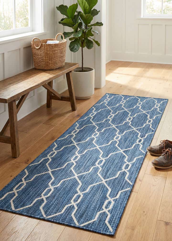 2' x 6' Easy-Clean Trellis Indoor / Outdoor Runner Rug