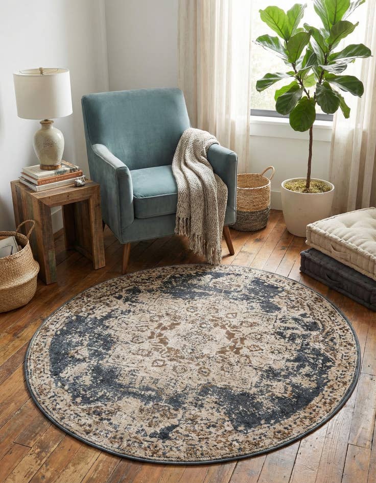 Detail image of 4' x 4' Eliza Round Rug