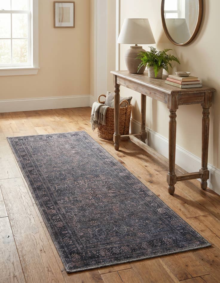 Detail image of 2' x 5' Yara Runner Rug