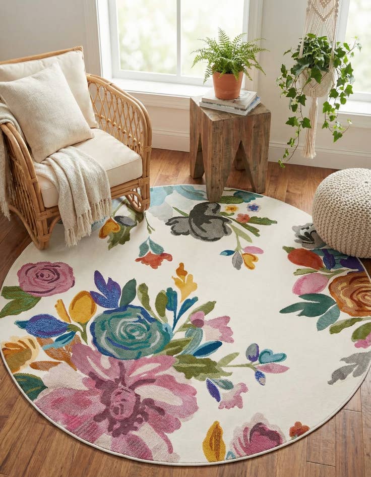Detail image of 6' 1 x 6' 1 Blossom Round Rug
