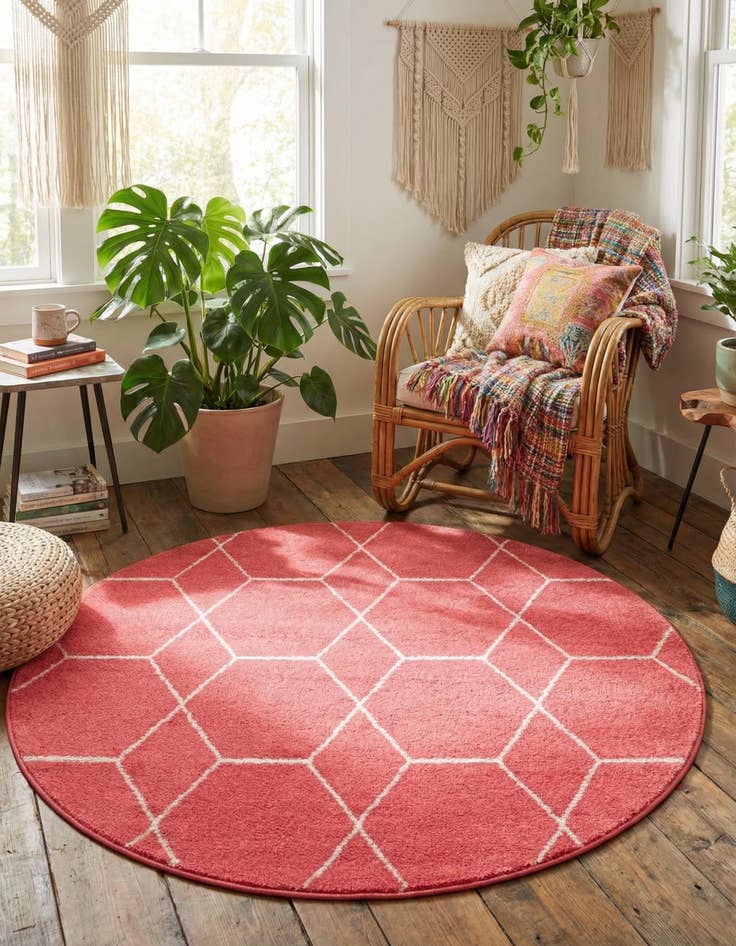 Detail image of  4' x 4' Lattice Frieze Round Rug