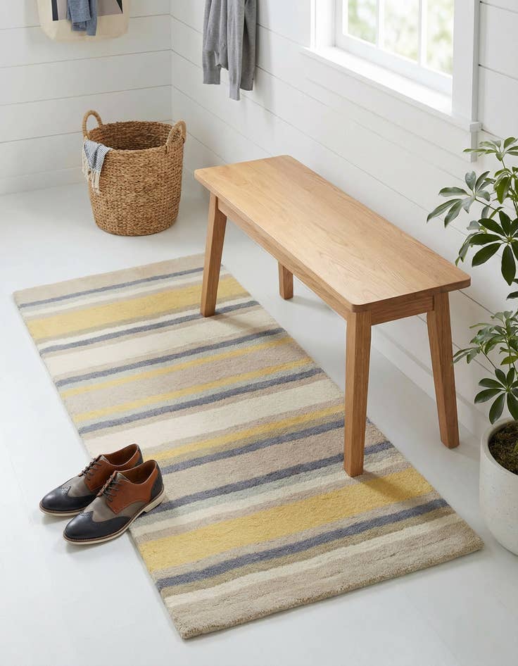 Detail image of 2' 8 x 5' Luna Wool Rug