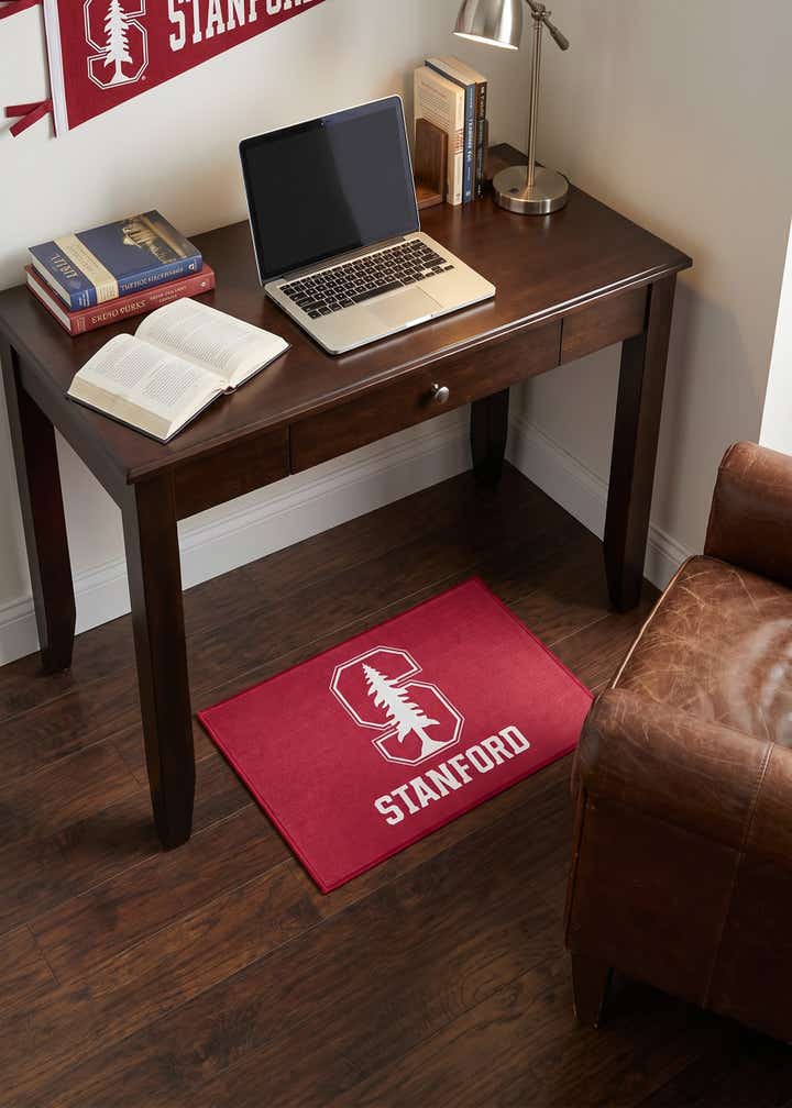 1' 7 x 2' 5 College Collection Rug