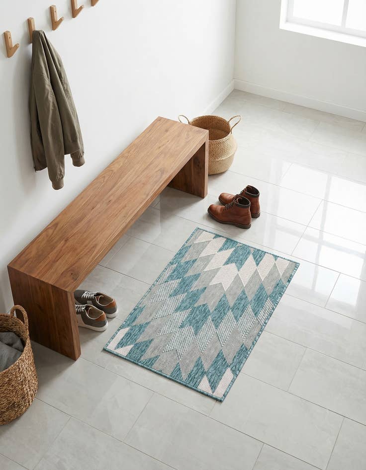 Detail image of 2' x 3'  Washable Modern Indoor / Outdoor Rug