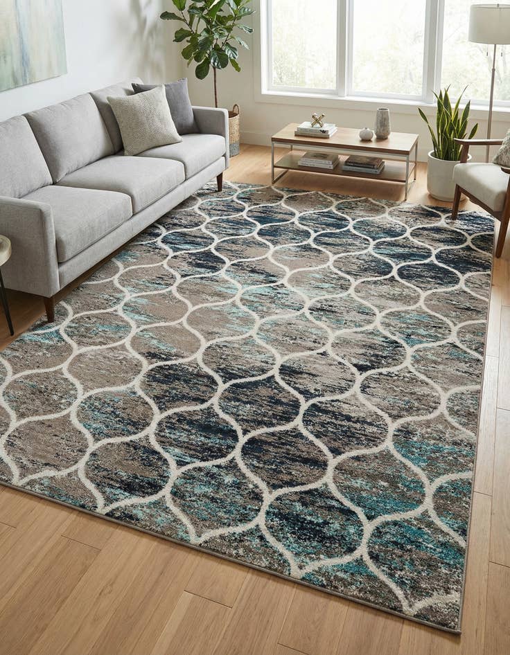 Detail image of 7' 10 x 10' Lattice Frieze Rug