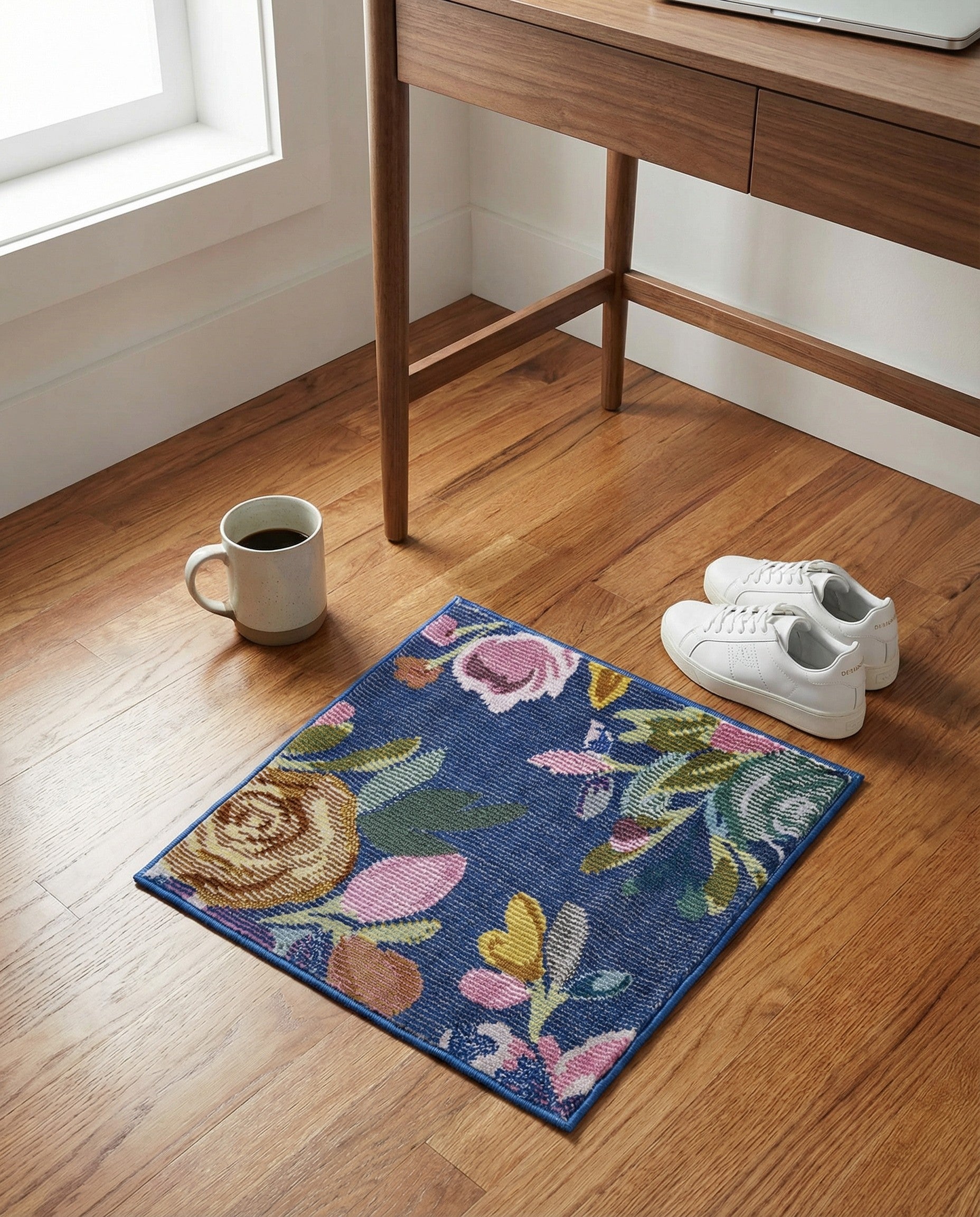 1' 4 x 1' 4 Blossom Sample Rug