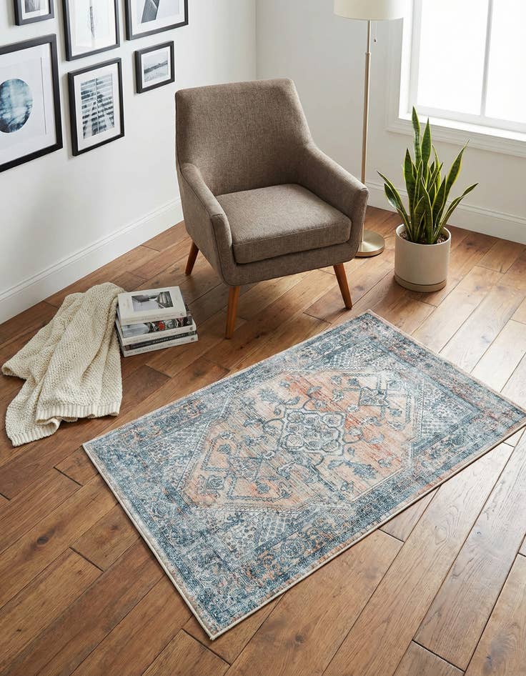 Detail image of 2' x 3' Newport Rug