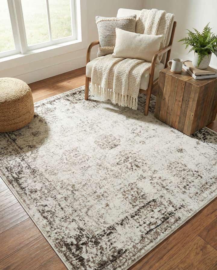 5' 3 x 5' 3 Monaco Square Rug