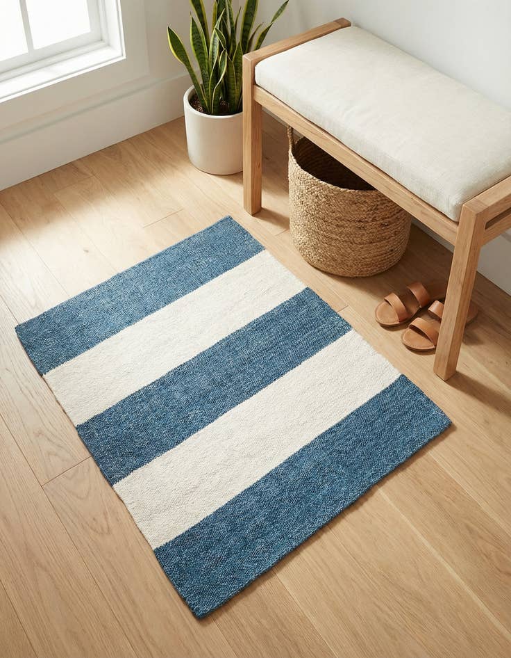 Detail image of 2' x 3' 1 Jill Zarin Hamptons Rug