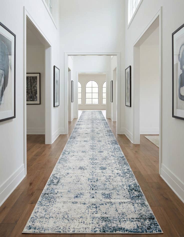 Detail image of 3' 3 x 19' 8 Monaco Runner Rug