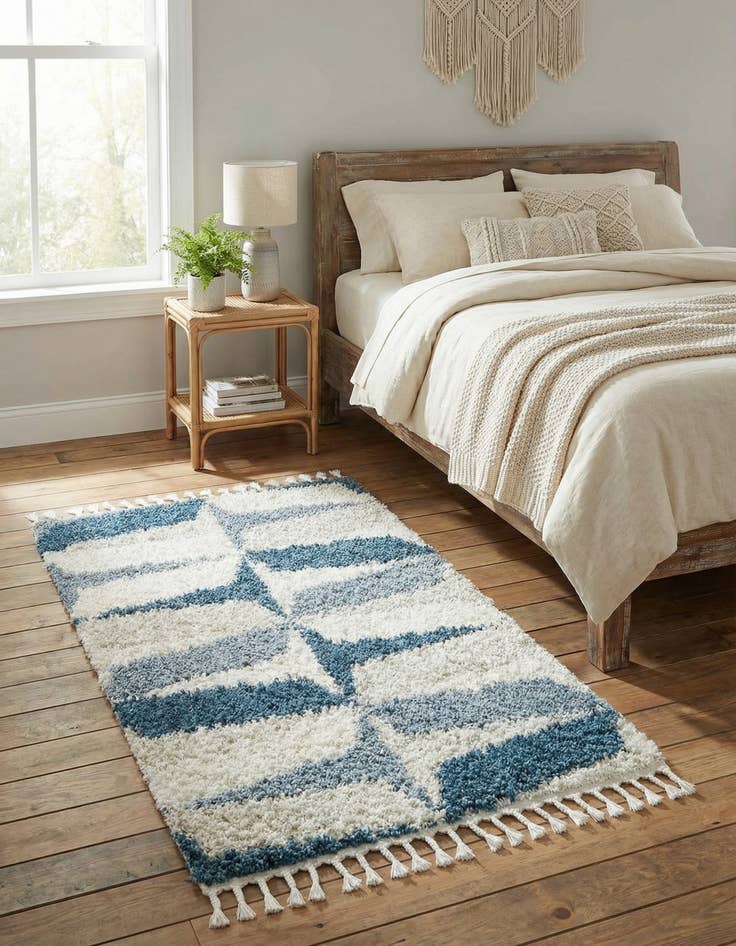 Detail image of 3' 3 x 5' 3 Athena Shag Rug