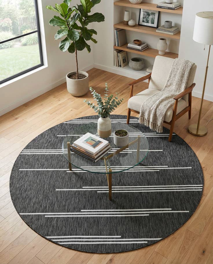 Detail image of 7' 10 x 7' 10 Easy-Clean Modern Indoor / Outdoor Round Rug