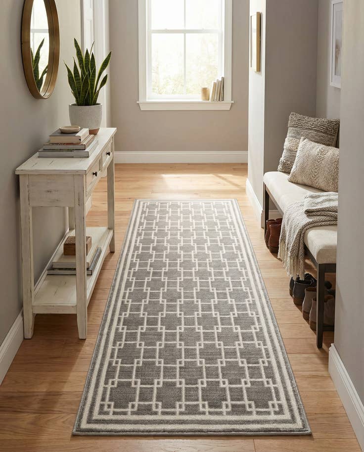 Detail image of Jill Zarin 2' x 5' Metropolitan Uptown Runner Rug