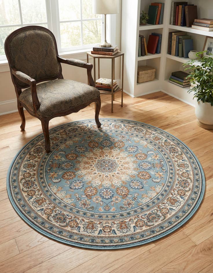 Detail image of 4' 1 x 4' 1 Washable Traditional Indoor / Outdoor Round Rug