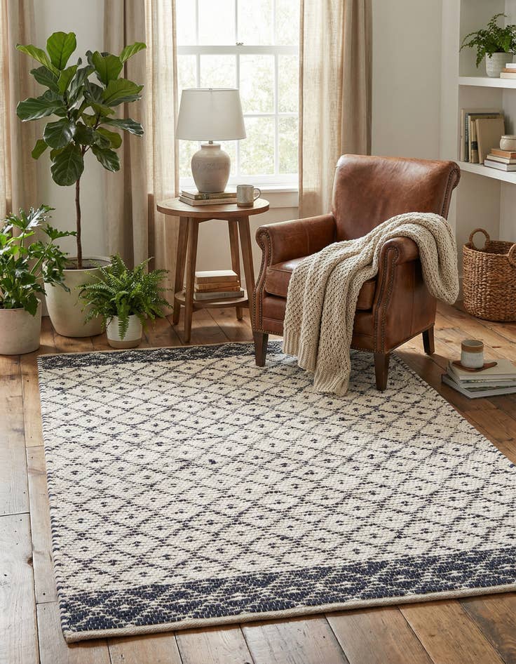 Detail image of 4' 1 x 6' 1 Hand Woven Chindi Trellis Rug