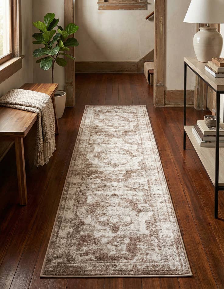 Detail image of 2' x 9' 10 Monaco Runner Rug