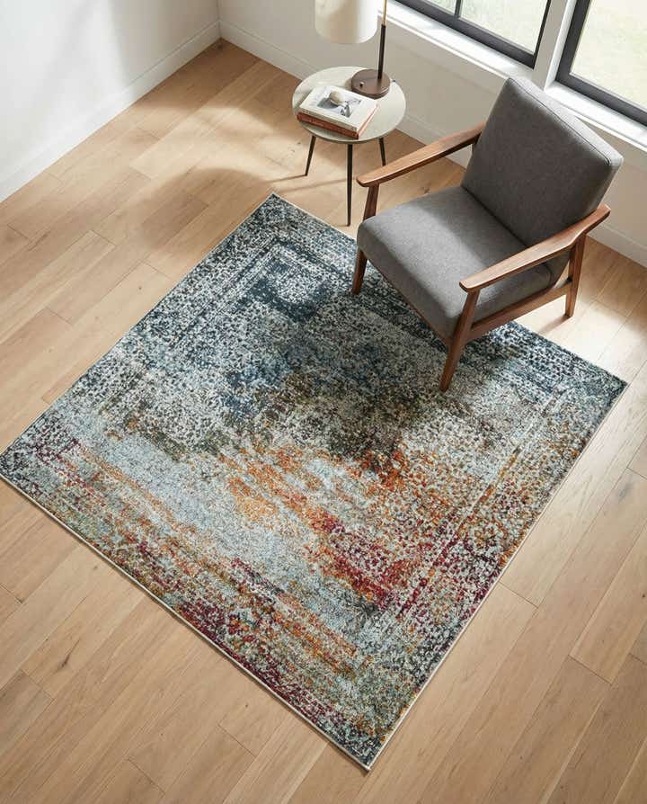 4' 3 x 4' 3 Santiago Square Rug