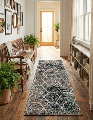 2' x 6' Lattice Frieze Runner Rug