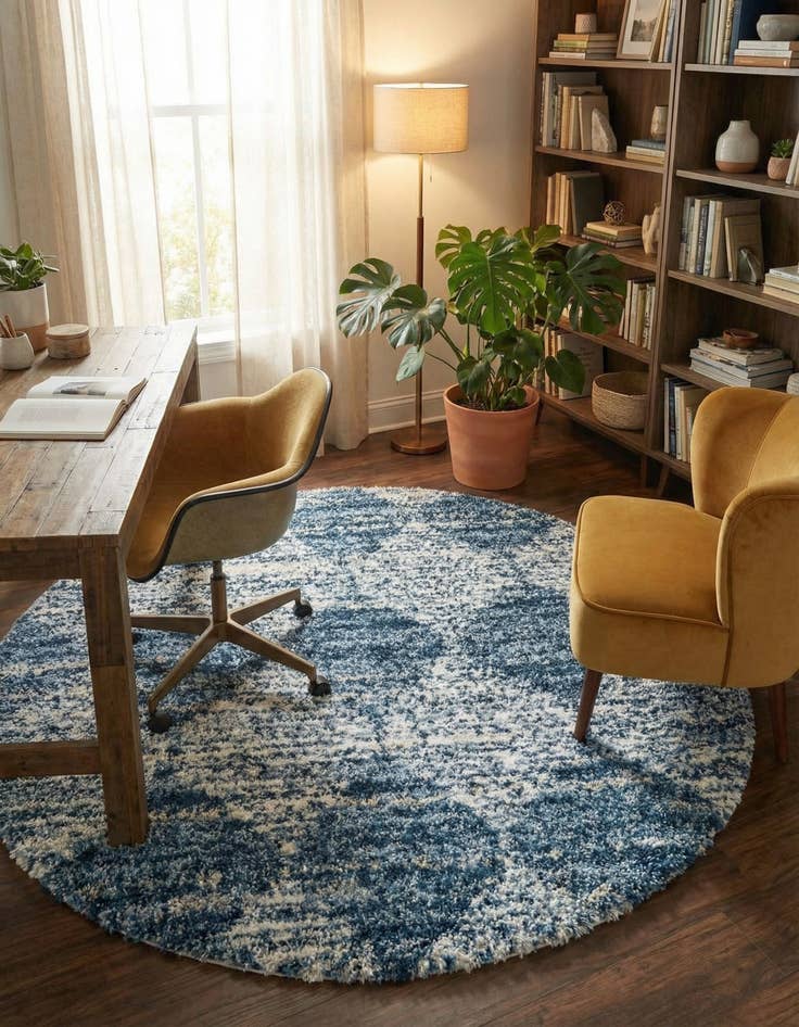 Detail image of 7' x 7' Serenity Shag Round Rug