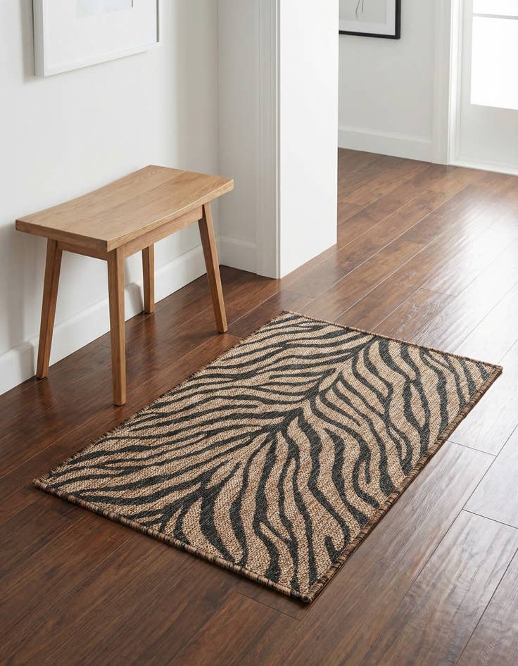 Detail image of 2' x 3' Washable Safari Indoor / Outdoor Rug