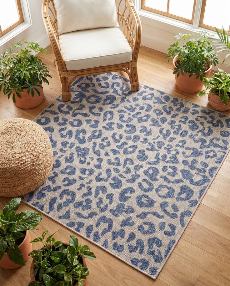 Detail image of 5' 3 x 5' 3 Easy-Clean Safari Indoor / Outdoor Square Rug