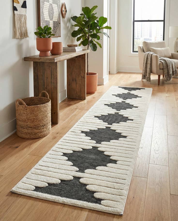 Detail image of 2' 7 x 12' Prismatic Runner Rug
