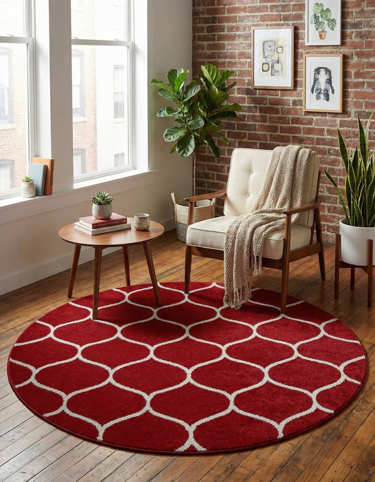 Detail image of 5' 3 x 5' 3 Lattice Frieze Round Rug