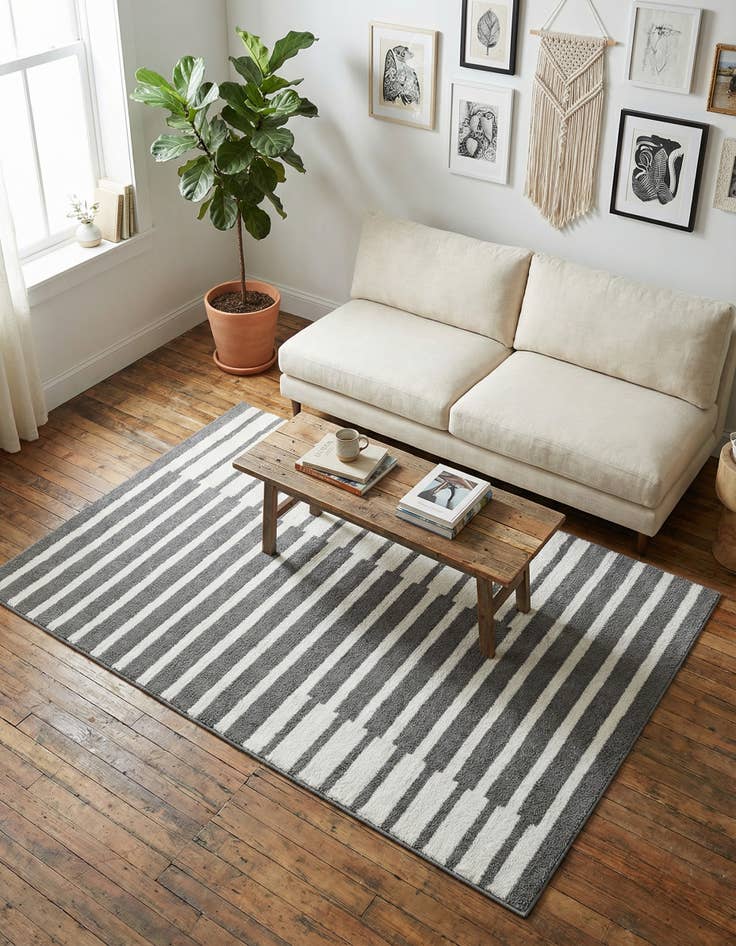 Detail image of 4' x 6' Oslo Rug