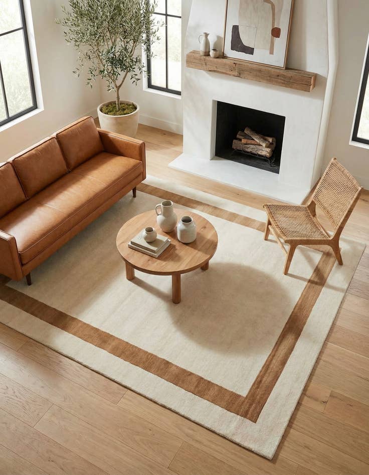 Detail image of 6' 1 x 9' Jill Zarin Border Wool Rug