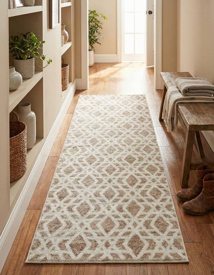 Detail image of 2' 7 x 8' Laguna Runner Rug