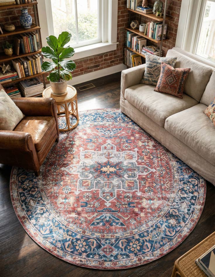 Detail image of 7' 10 x 7' 10 Washable Yara Round Rug