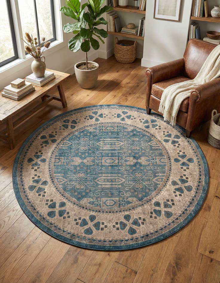 Detail image of 8' x 8' Vienna Round Rug