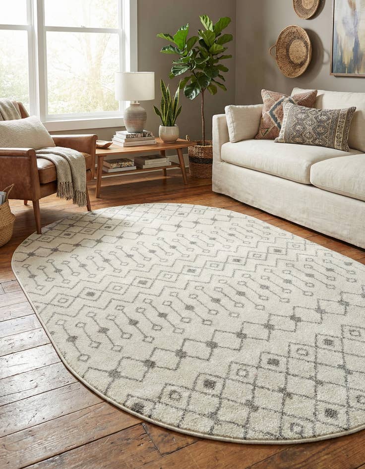 Detail image of 5' 3 x 8' Moroccan Trellis Oval Rug