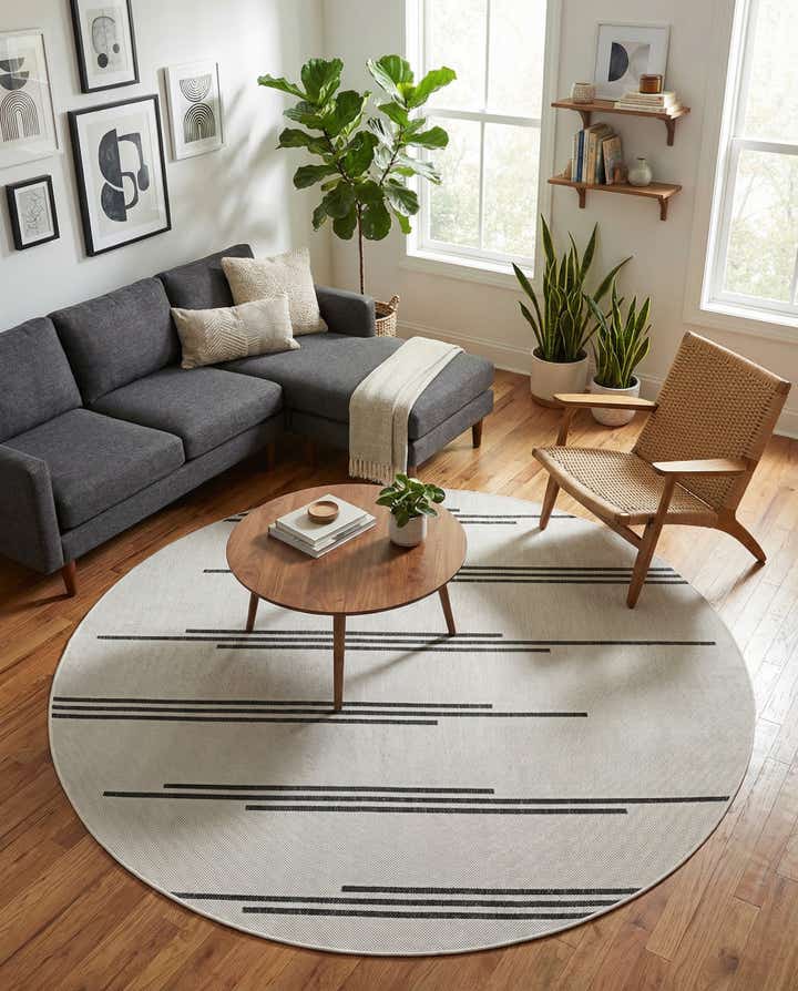 6' x 6' Easy-Clean Modern Indoor / Outdoor Round Rug