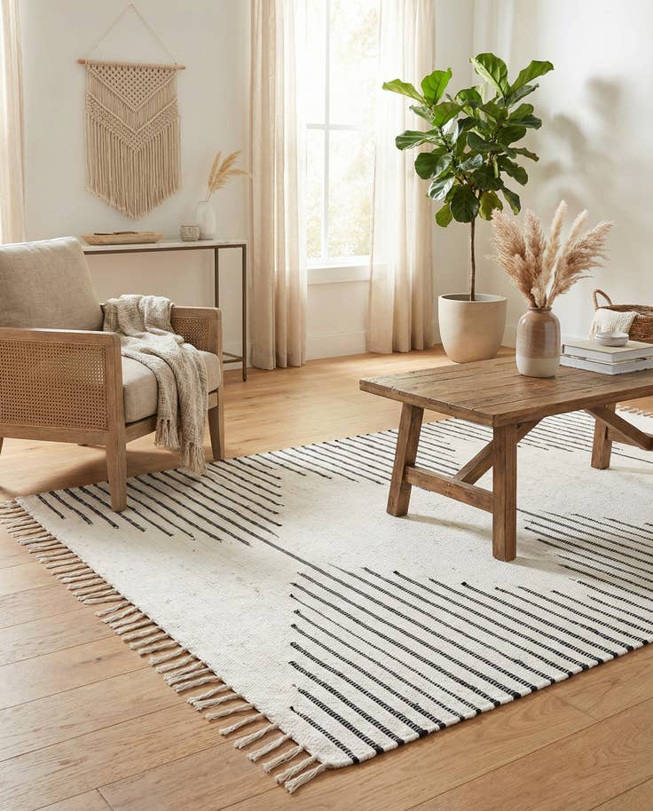 Detail image of 4' 1 x 6' 1 Hand Woven Chindi Cotton Rug