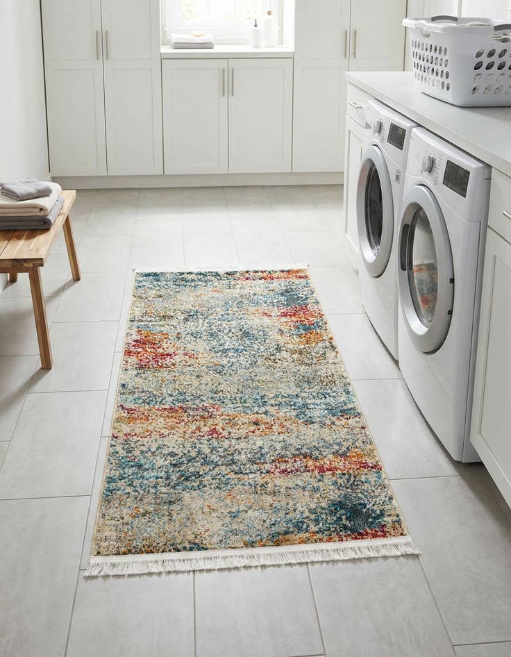 Detail image of 2' 2 x 4' Santiago Runner Rug