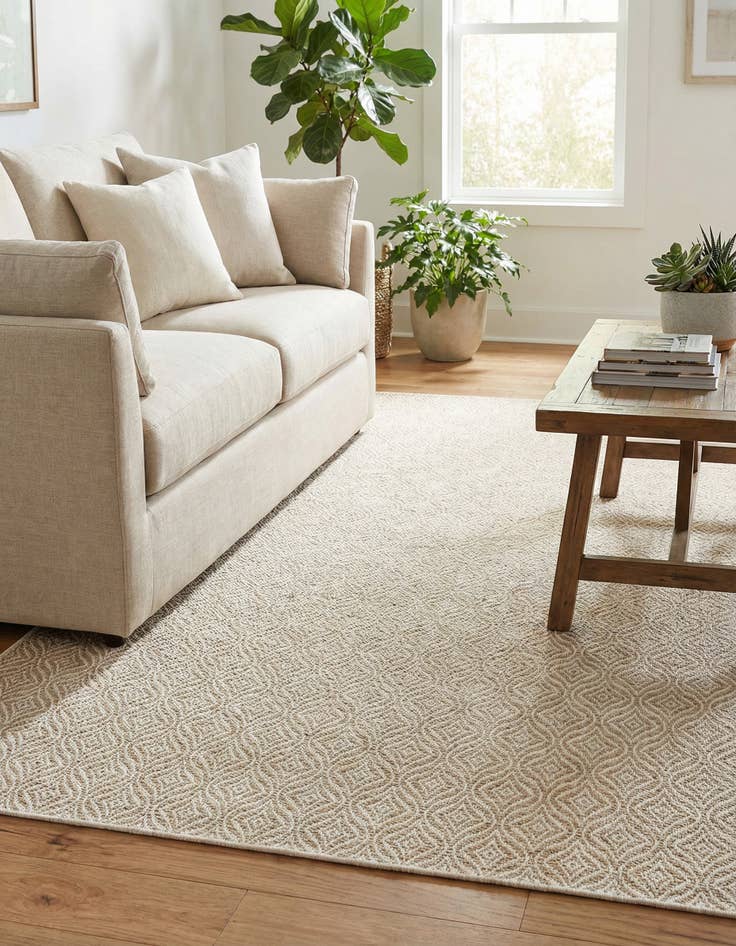 Detail image of 7' 10 x 10' Washable Lattice Indoor / Outdoor Rug