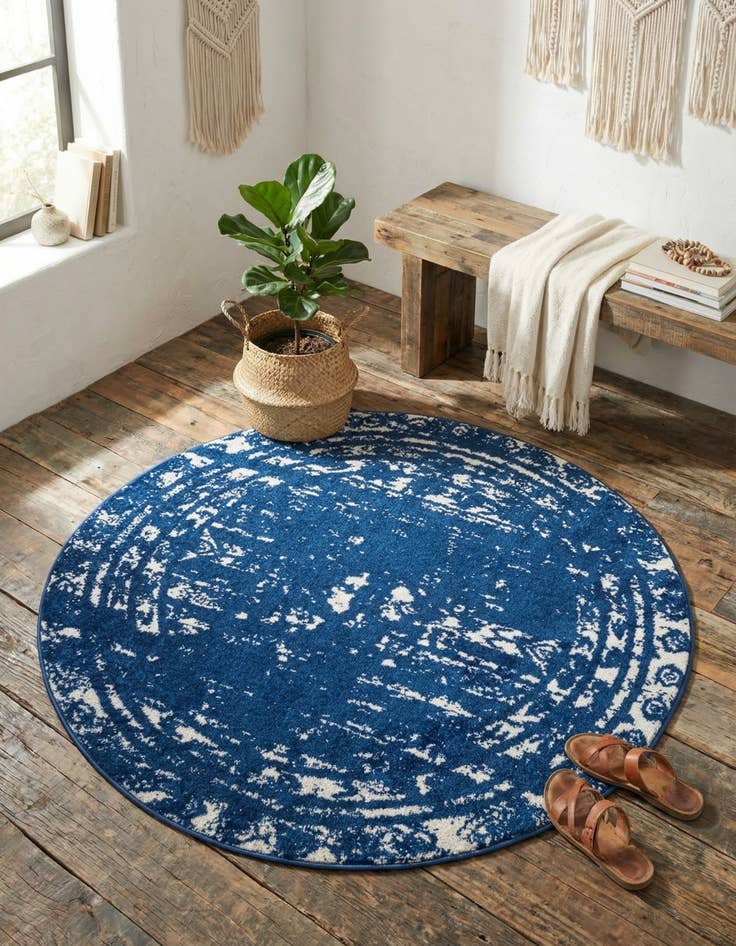 Detail image of 4' x 4' Lennon Round Rug