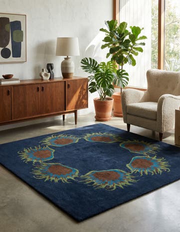 7' 4 x 7' 6 Luna Square Rug